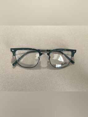 Ray-Ban RB7216 New Clubmaster Eye Glasses display model Dark Green 49-20
